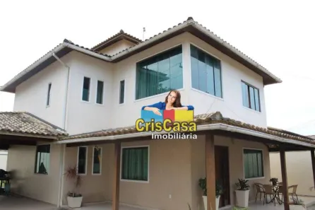 Casa com 3 Quartos à venda, 220m² no Serramar, Rio das Ostras