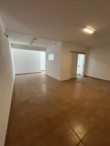 Ponto Comercial para alugar, 50m² no Santa Genoveva, Goiânia