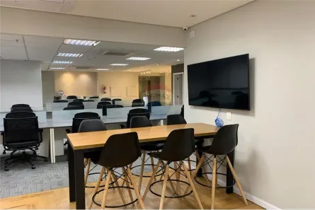 Sala Comercial para alugar, 300m² no Vila Olímpia, São Paulo