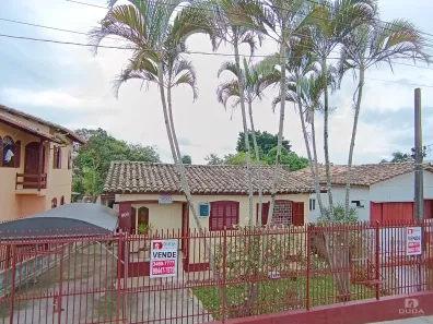 Casa com 3 Quartos à venda, 110m² no Pinheirinho, Criciúma