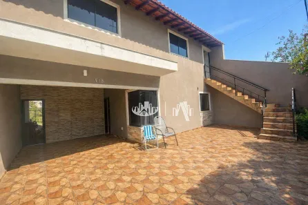 Casa com 3 Quartos à venda, 200m² no Jardim Neman Sahyun, Londrina