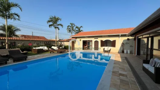 Casa com 5 Quartos à venda, 176m² no Balneário Stella Maris, Peruíbe