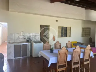 Casa com 3 Quartos à venda, 200m² no Tubalina, Uberlândia