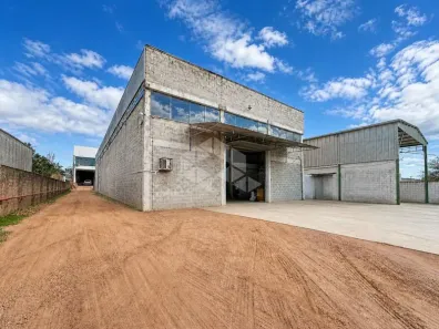 Galpão/Depósito/Armazém para alugar, 700m² no Restinga, Porto Alegre