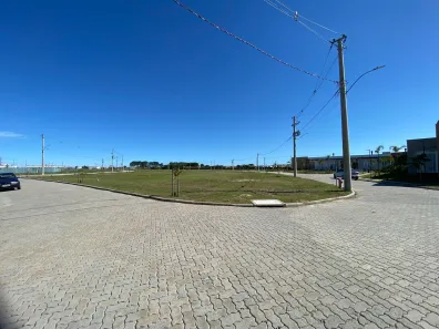 Lote/Terreno à venda, 338m² no Laranjal, Pelotas