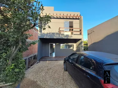 Sobrado com 3 Quartos à venda, 155m² no Ibiraquera, Imbituba