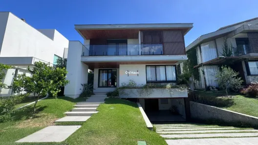 Casa de Condomínio com 3 Quartos à venda, 408m² no Morro das Pedras, Florianópolis