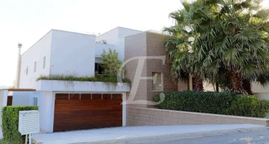 Casa de Condomínio com 3 Quartos à venda, 555m² no Golf Gardens, Carapicuíba