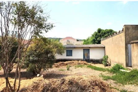 Lote/Terreno à venda, 737m² no Centro, Florestal