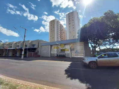Apartamento com 2 Quartos para alugar, 57m² no Olinda, Uberaba