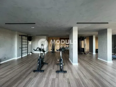 Apartamento com 3 Quartos para alugar, 95m² no Osvaldo Rezende, Uberlândia