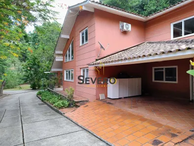 Casa com 4 Quartos à venda, 250m² no Pendotiba, Niterói