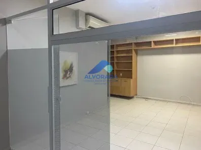 Sala Comercial à venda, 44m² no Jardim São Dimas, São José dos Campos