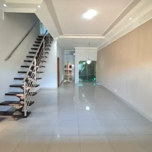 Casa com 3 Quartos para alugar, 300m² no Jardim Patrícia, Uberlândia