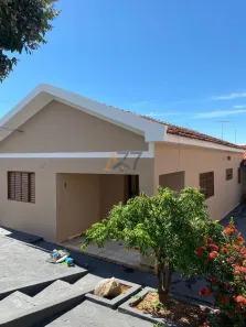 Casa com 3 Quartos à venda, 320m² no Centro, Guapiaçu