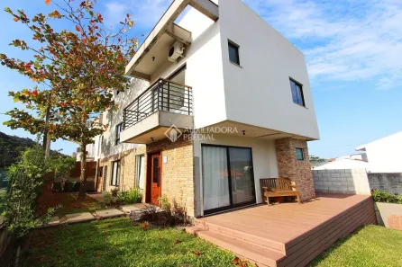 Casa com 4 Quartos à venda, 400m² no Village, Garopaba