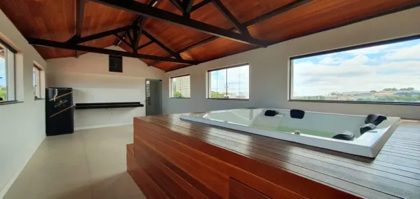 Casa com 3 Quartos à venda, 280m² no Monte Castelo, Contagem