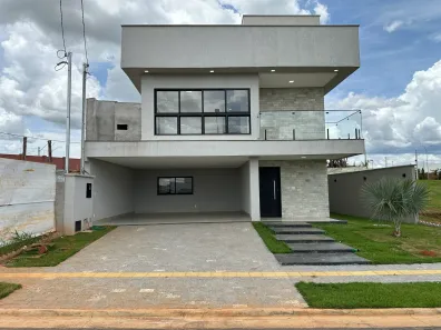 Casa de Condomínio com 4 Quartos à venda, 258m² no Jardins Capri, Senador Canedo