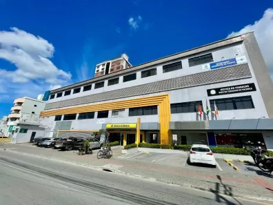 Sala Comercial para alugar, 240m² no Pagani, Palhoça