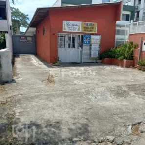 Casa com 3 Quartos à venda, 200m² no Santa Maria Goretti, Porto Alegre