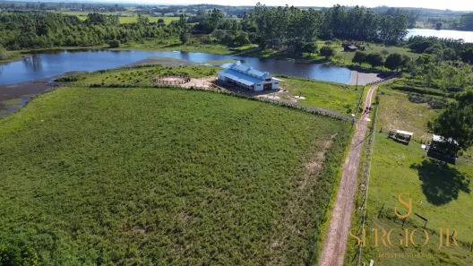 Fazenda/Sítio com 3 Quartos à venda, 106000000m² no , Triunfo