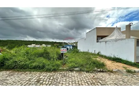 Lote/Terreno à venda, 305m² no São Judas Tadeu, Jequié