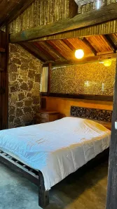 Casa com 2 Quartos para alugar, 90m² no Itacoatiara, Niterói