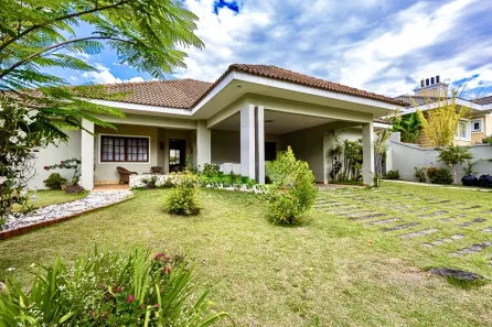 Casa com 4 Quartos à venda, 300m² no Orfãs, Ponta Grossa