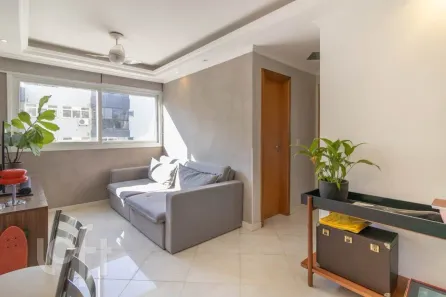 Apartamento com 2 Quartos à venda, 65m² no Passo da Areia, Porto Alegre