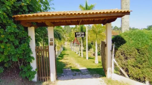 Fazenda/Sítio com 4 Quartos à venda, 5000m² no Parque Agrinco, Guararema
