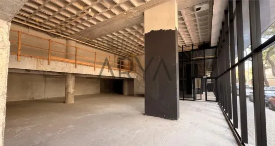 Sala Comercial à venda, 678m² no Centro, Curitiba