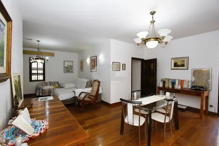 Casa com 5 Quartos à venda, 400m² no Santo Antônio, Belo Horizonte