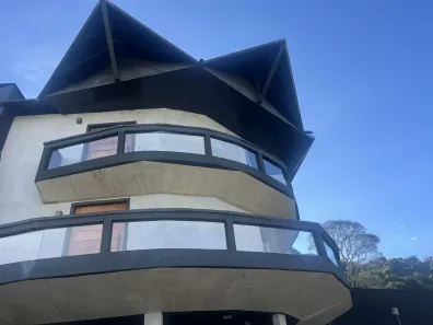 Casa de Condomínio com 7 Quartos para alugar, 495m² no Novo Horizonte, Juiz de Fora
