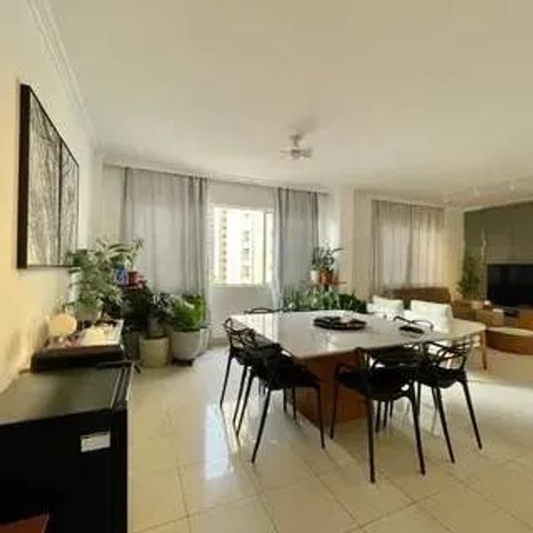 Apartamento com 4 quartos — Centro, Belo Horizonte