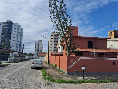 Sobrado com 4 Quartos à venda, 180m² no Nova Parnamirim, Parnamirim