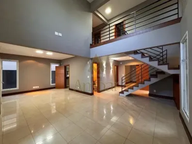 Casa de Condomínio com 3 Quartos para alugar, 333m² no Jardim Irajá, Ribeirão Preto