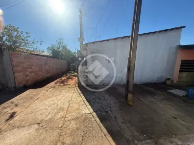 Casa com 2 Quartos à venda, 360m² no Bairro Nazaré, Hidrolândia