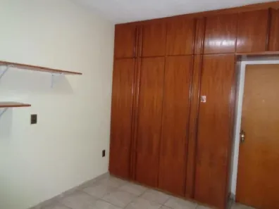 Sobrado com 3 Quartos à venda, 228m² no Jardim América, Goiânia