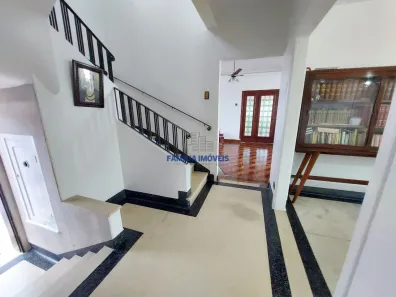 Sobrado com 3 Quartos para alugar, 307m² no Boqueirão, Santos