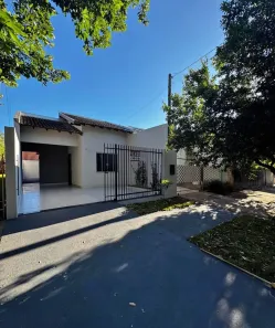 Casa com 2 Quartos à venda, 79m² no Conjunto Residencial Cidade Alta, Maringá