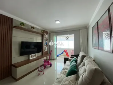 Apartamento com 3 Quartos à venda, 112m² no Santa Mônica, Uberlândia