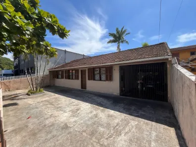 Casa com 3 Quartos à venda, 139m² no Centro, Matinhos