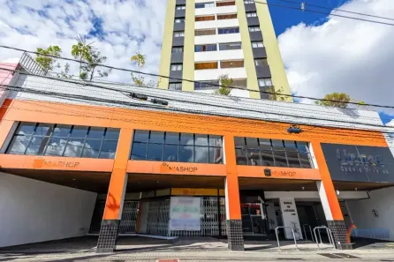 Ponto Comercial para alugar, 896m² no Portão, Curitiba
