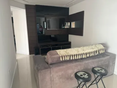 Apartamento com 3 Quartos para alugar, 104m² no Centro, Balneário Camboriú
