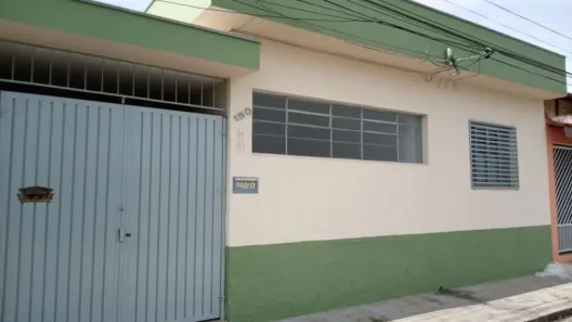 Casa com 4 Quartos para alugar, 180m² no Vila Joana, Jundiaí
