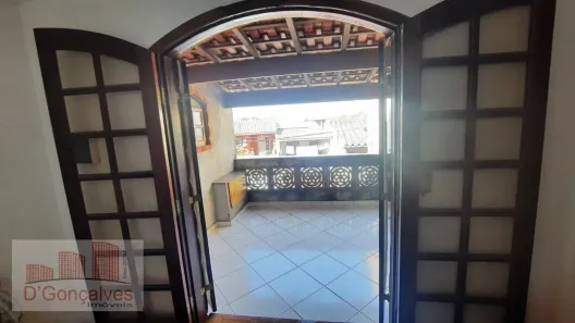 Sobrado com 3 Quartos à venda, 197m² no Canhema, Diadema