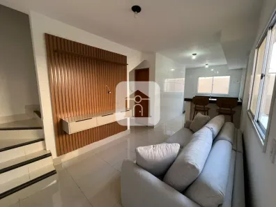 Sobrado com 2 Quartos para alugar, 68m² no Cidade Jardim, Uberlândia