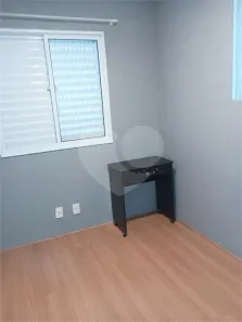 Apartamento com 2 Quartos para alugar, 40m² no Parque Reboucas, São Paulo
