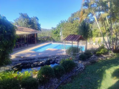 Fazenda/Sítio com 3 Quartos à venda, 220m² no Itapeti, Mogi das Cruzes