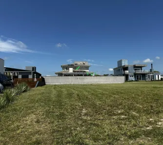 Lote/Terreno à venda, 800m² no Araçatuba, Imbituba
